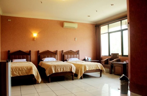 Jatinegara Hotel | 678 Hotel Cawang by Cocotel