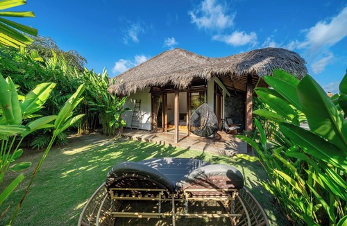 Jimbaran Villa | A Private 7-bedroom villa designed for families, friends, and groups
