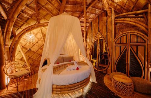 Selat Villa | Adi's Bamboo House Sidemen - NYAN BALI