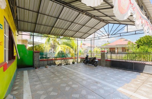 Palangkaraya Hotel | Adihan Homestay Mitra RedDoorz