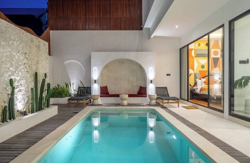 Umalas Villa | Amazing 3BR Villa in Canggu w Rooftop View+Pool