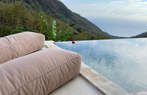 Bunutan Villa | Amed Hill Ocean View