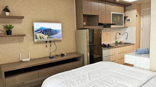 Pekayon Jaya Apartment | Apartemen Grand Kamala Lagoon by Choco Room