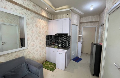 Rawasari Apartment | Apartemen Green Pramuka City By Erna