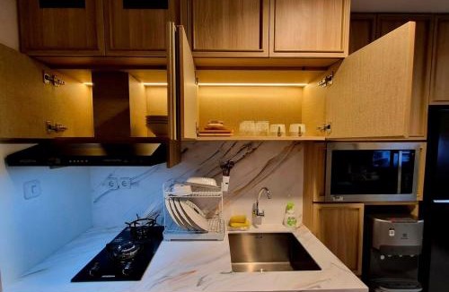 Pondok Aren Apartment | Apt Embarcadero Blu 2BR Laguna By Damaresa