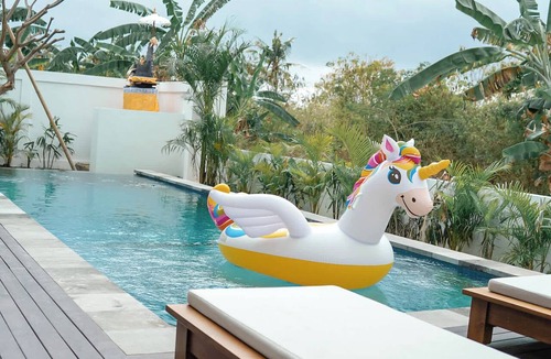 Jungut Batu Villa | Arunika Villa – Private Pool Villa