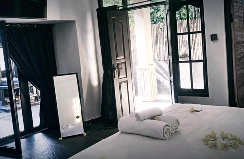 Kartika Plaza Hostel | AVEBODI SURF and STAY Share Villa