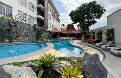 Depok Hotel | Aveon Hotel Yogyakarta by Daphna Management