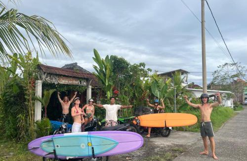 Mendoyo House | Ayolah surf House and Surfcamp