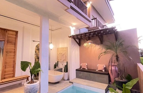 Sebatu Hotel | Barong Bali Villa with Floating Breakfast