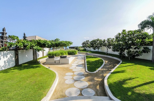 Cemagi Villa | Beachfront 5BR Canggu Villa: Beach Club, Fully staffed, Chef & Driver-EARLY BIRD