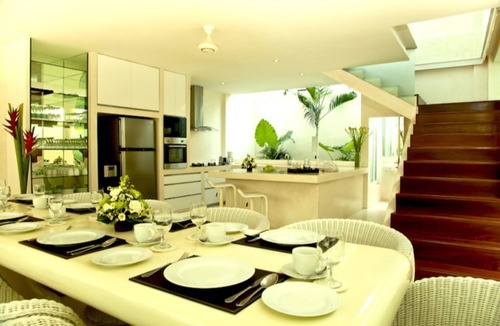 Batubelig Villa | Beachside 3 Bedroom Villa Seminyak, Modern