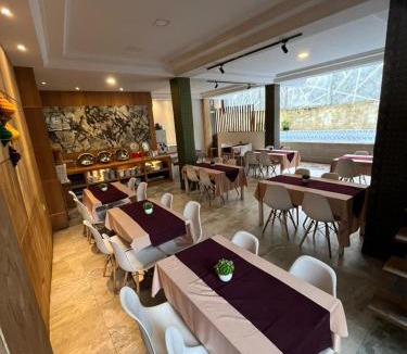 Bukittinggi Hotel | Benhas Hotel Bukittinggi