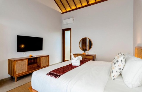 Melayang Villa | Bharata Villa by Dhananjaya Hospitality