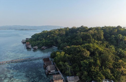 Sawinggrai House | Binnbetew Homestay Raja Ampat
