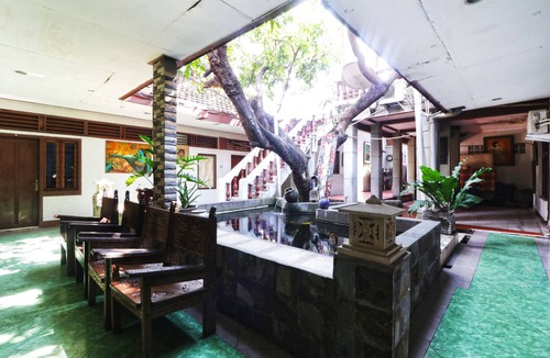 Kebon Sirih Hotel | Borneo Hostel