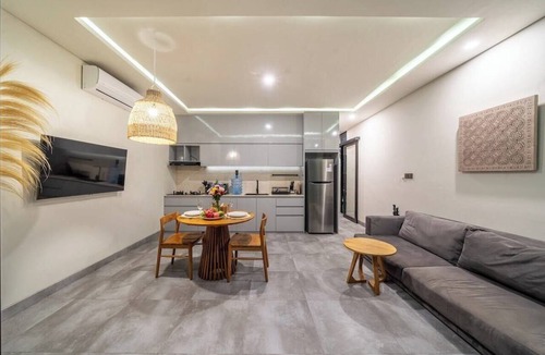 Pejeng Kawan Villa | Brand NEW 1BR Villa+Huge Pool+Jungle View+Top Spot