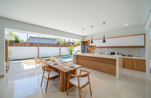 Umalas Villa | Brand NEW Villa, Huge Pool, Beach Access, 2 BDR