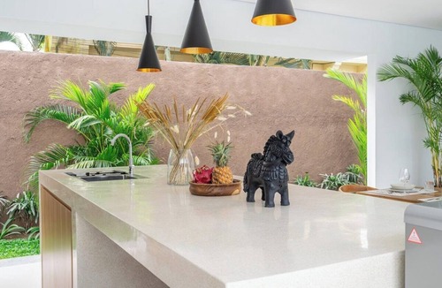 Umalas Villa | Brand NEW Villa, Huge Pool, Beach Access, 2 BDR