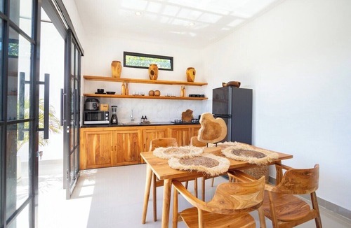 Umalas Villa | Brand NEW Villa, Huge Pool+Garden, 2 BDR, Canggu