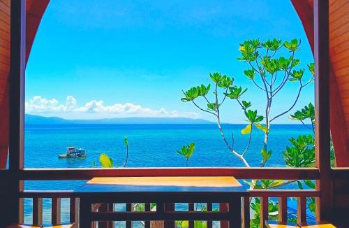 Bunaken Resort | Bunaken 18 Oceanfront Boutique Lodge