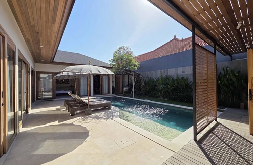 Sanur Villa | Calm & Stylish Private Pool, Mini Gym & Office