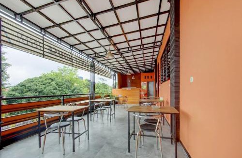 Sidomulyo Hotel | Capital O 90151 Guest House 180