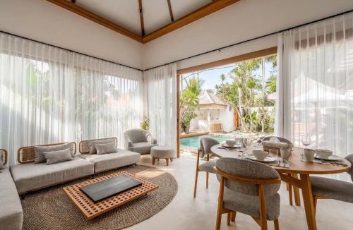 Penestanan Villa | Casa Mira - Ubud Escape with Private Pool & Outdoor Lounge