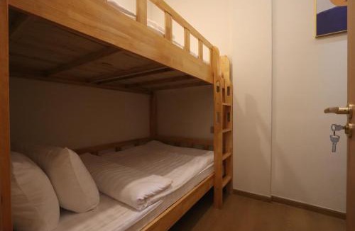 Lubuk Baja House | Casabella 3BR 202, Walk 5 min to Grand Batam Mall