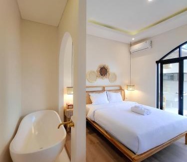 Pogung Lor Villa | Cerita Kita Villa 2 Bedroom by Staycation Villa Jogja