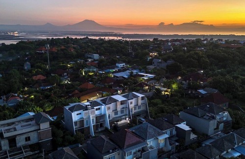 Mumbul Villa | Chic 3BR in Nusa Dua - Ocean View, Cinema, Rooftop