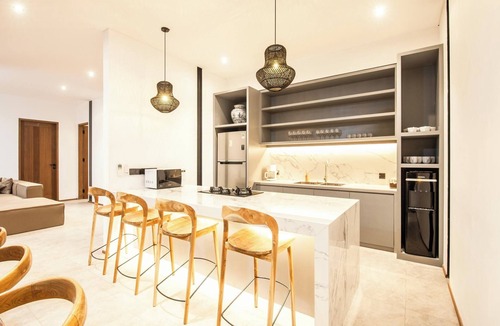 Pererenan Villa | Chic 4BR, 200m to Canggu's Blissful Beach Haven