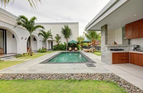 Beraban Villa | Close to Beach Paddy View 6BR Villa with Billiard