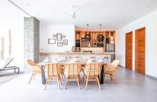 Berawa Villa | Coastal Comfort Cozy 4BR Villa, 300m to Finns