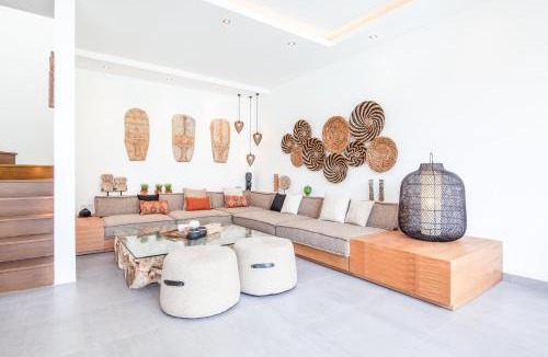 Berawa Villa | Coastal Comfort Cozy 4BR Villa, 300m to Finns