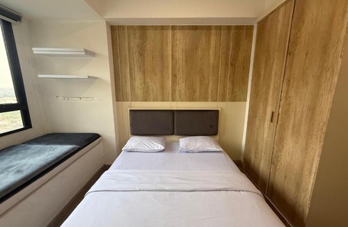 Pinang Apartment | Collins Boulevard Apartment By Livi