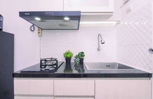 South Tangerang Apartment | Comfortable And Functional Studio Room At Apartment Urbantown Serpong