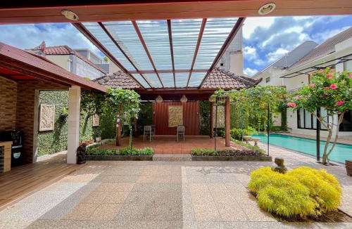 Bukit Villa | Comfortable and Pleasant Studio at Villa Casa De Uli By Travelio