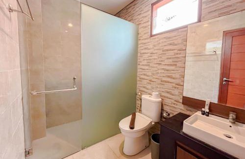 Bukit Villa | Comfortable and Pleasant Studio at Villa Casa De Uli By Travelio