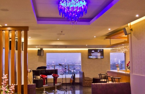 Panakkukang Hotel | Continent Centrepoint Hotel Makassar