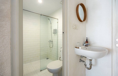 Tumbak Bayuh Hotel | Cove Wong Village