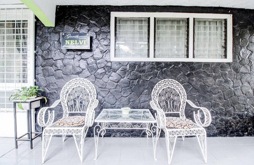 Padang House | Cozy Double Escape in Indonesia with Free WiFi