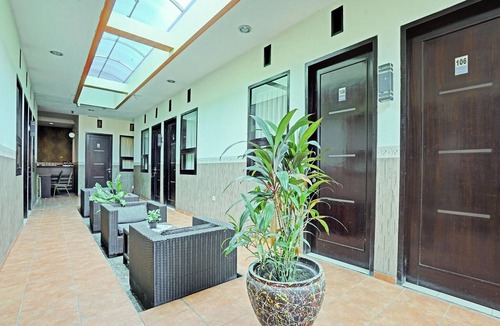 Padang House | Cozy Double Escape W/Free WiFi and Parking