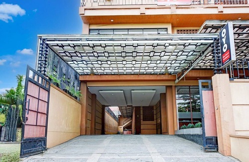 Medan House | Cozy Double Escape W/Free WiFi and Parking