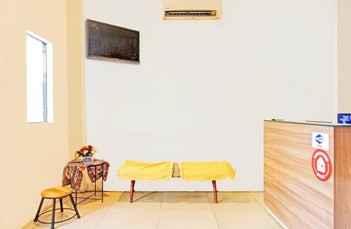 Medan House | Cozy Double Escape W/Free WiFi and Parking