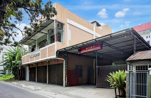 Medan House | Cozy Double Escape W/Free WiFi and Parking