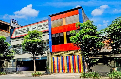 Gubeng House | Cozy Double Escape W/Free WiFi and Parking