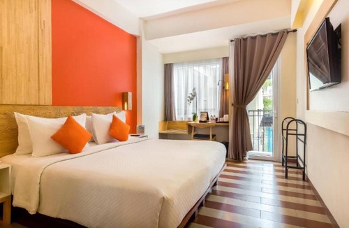 Kuta Hotel | Cozy Room at 4-Star Hotel with Breakfast
