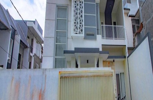 Oro Oro Ombo Villa | Cozzy Villa Azzalia