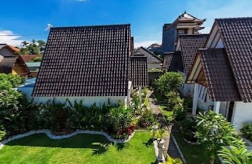 Mengwi Villa | Cozzy White House Villa Bali